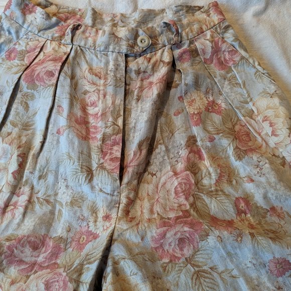 Ralph Lauren Vintage linen shorts size 4P. Spring colors. - Picture 2 of 6